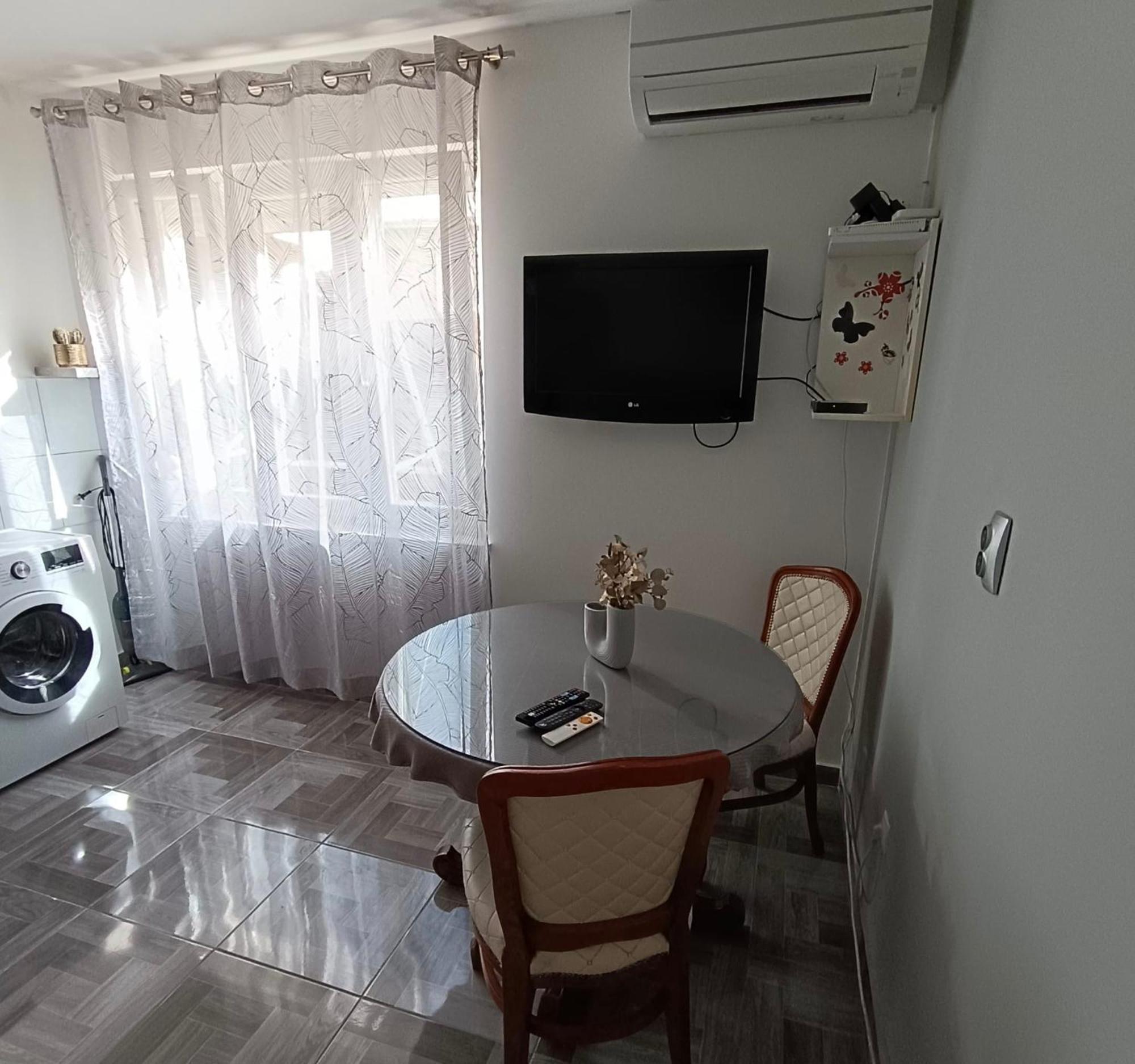 Novi studio apartman Emda u centru Splita Esterno foto